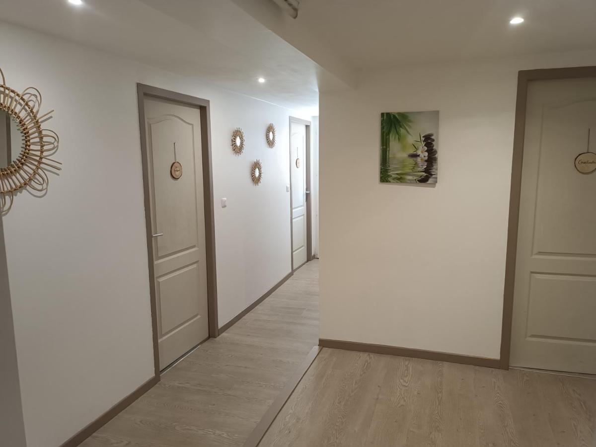 Maison A La Campagne Biras Exterior foto
